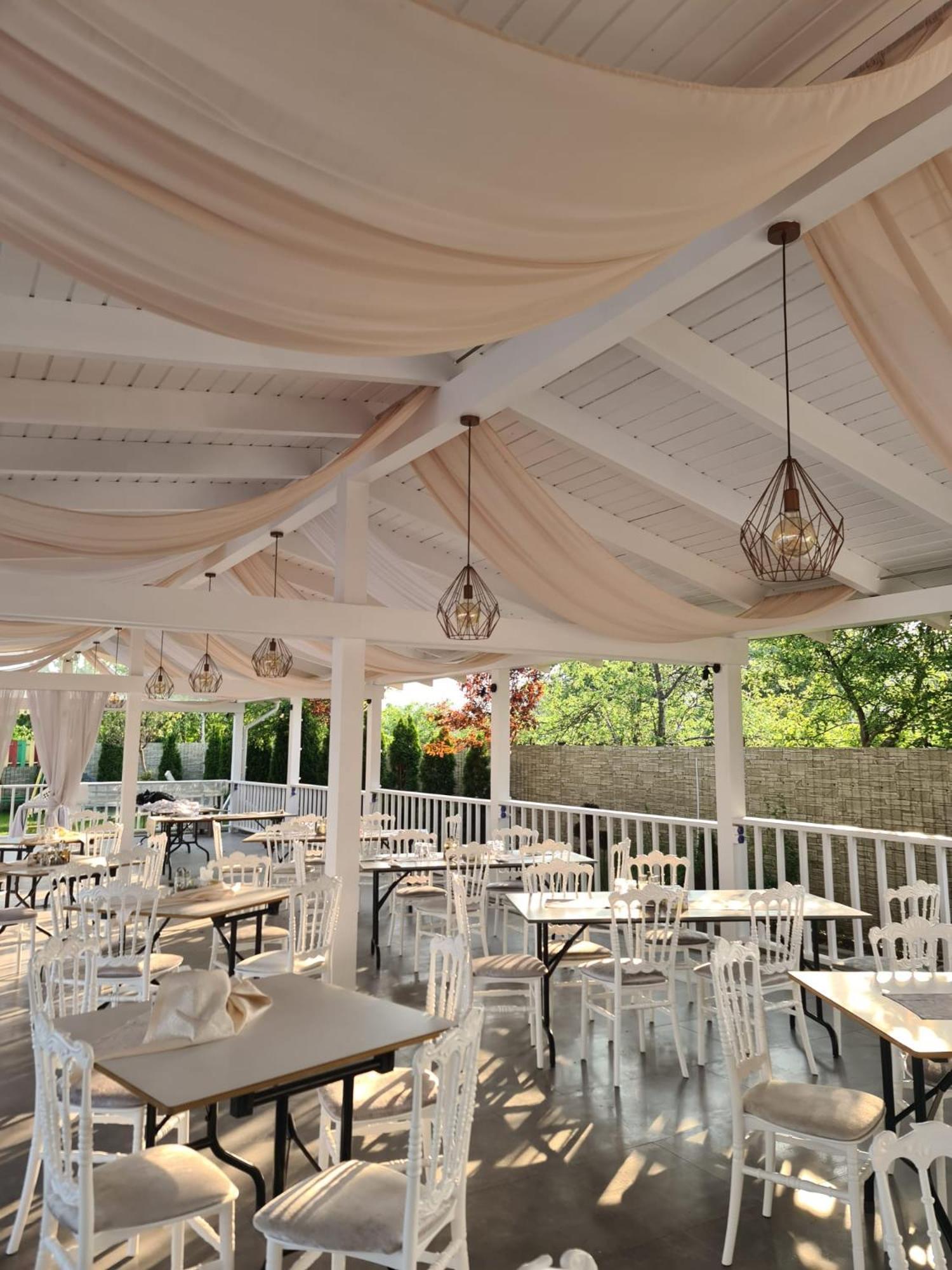 Candy Pensiune&Restaurant Dumbrava Roşie 外观 照片